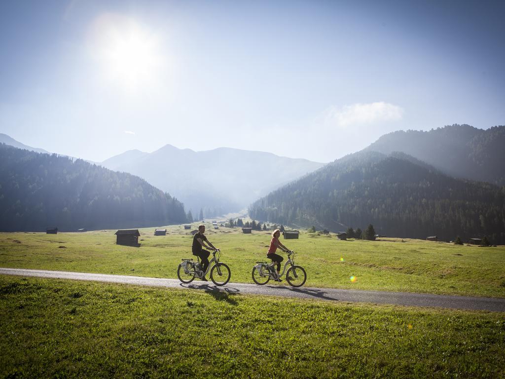 Apart Caecilia Ried im Oberinntal Exterior foto
